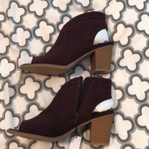 Sonoma open toe/heel 2 1/2 inch heels.